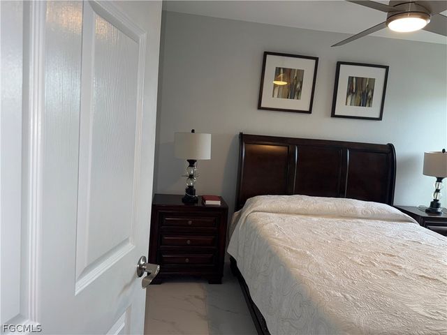 110 SW 21st PL, Cape Coral, FL 33991