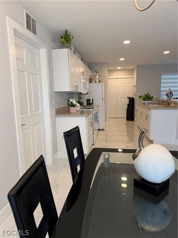 110 SW 21st PL, Cape Coral, FL 33991