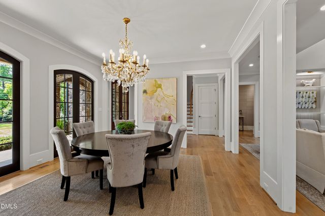 906 Lake Boone Trail, Raleigh, NC 27607