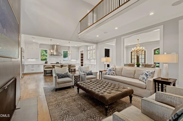 906 Lake Boone Trail, Raleigh, NC 27607