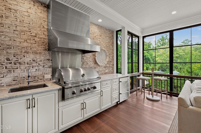 906 Lake Boone Trail, Raleigh, NC 27607
