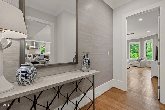 906 Lake Boone Trail, Raleigh, NC 27607