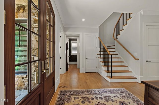 906 Lake Boone Trail, Raleigh, NC 27607