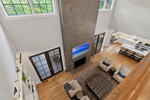 906 Lake Boone Trail, Raleigh, NC 27607