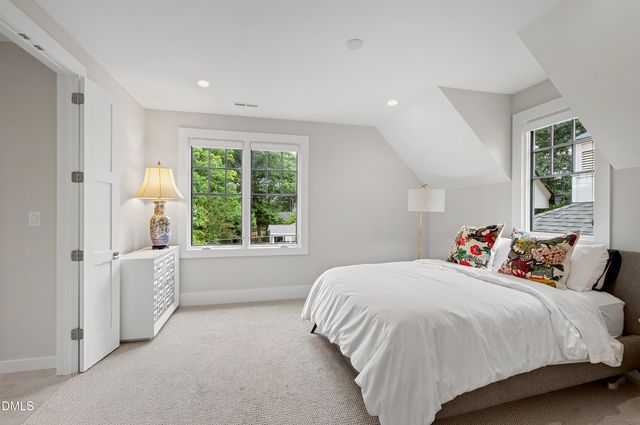 906 Lake Boone Trail, Raleigh, NC 27607