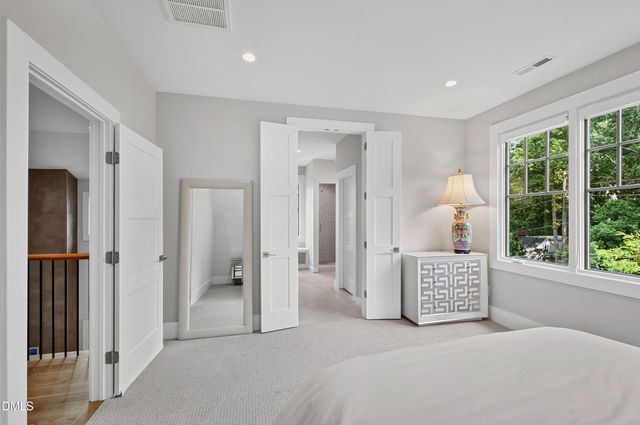 906 Lake Boone Trail, Raleigh, NC 27607