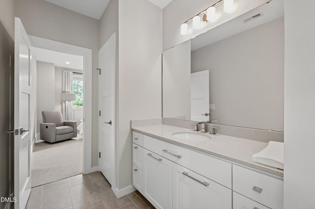 906 Lake Boone Trail, Raleigh, NC 27607