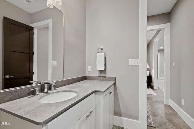 906 Lake Boone Trail, Raleigh, NC 27607