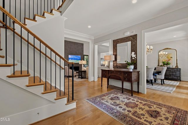 906 Lake Boone Trail, Raleigh, NC 27607
