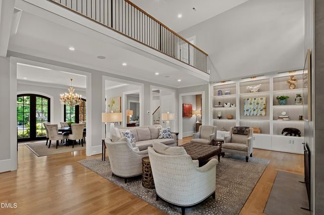 906 Lake Boone Trail, Raleigh, NC 27607