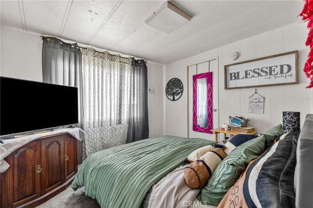 881 N Lake 362, Hemet, CA 92544
