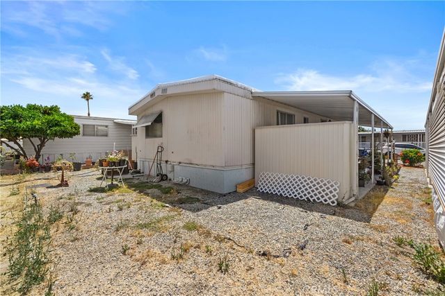 881 N Lake 362, Hemet, CA 92544