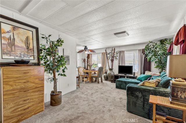 881 N Lake 362, Hemet, CA 92544