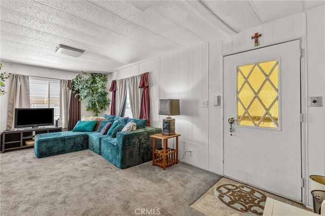 881 N Lake 362, Hemet, CA 92544