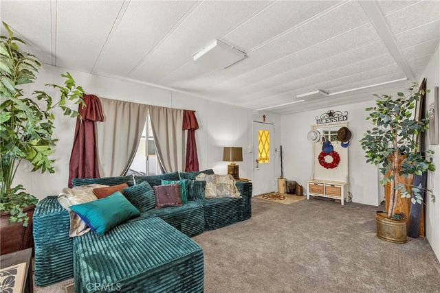 881 N Lake 362, Hemet, CA 92544