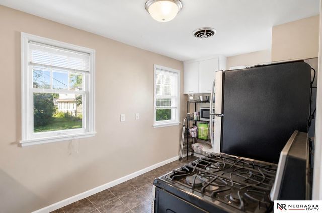 5124 Pierce Street, Omaha, NE 68106