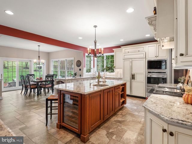 585 BRIGHTON WAY, Phoenixville, PA 19460