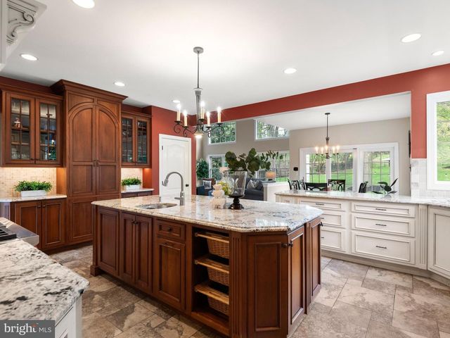585 BRIGHTON WAY, Phoenixville, PA 19460