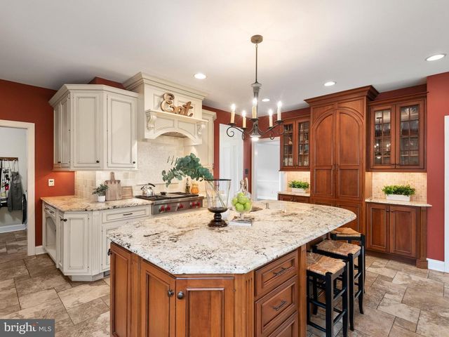 585 BRIGHTON WAY, Phoenixville, PA 19460