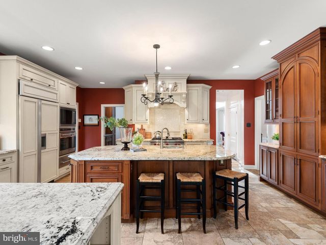 585 BRIGHTON WAY, Phoenixville, PA 19460
