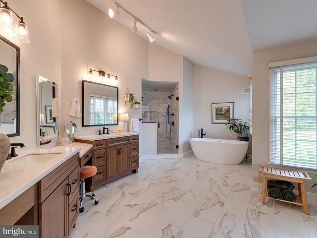 585 BRIGHTON WAY, Phoenixville, PA 19460