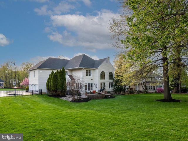 585 BRIGHTON WAY, Phoenixville, PA 19460