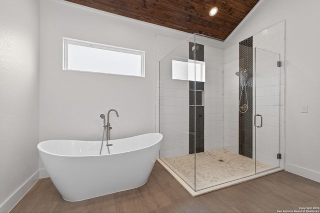 101 C Chisholm, Blanco, TX 78606