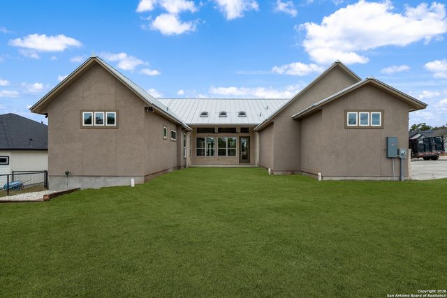 101 C Chisholm, Blanco, TX 78606