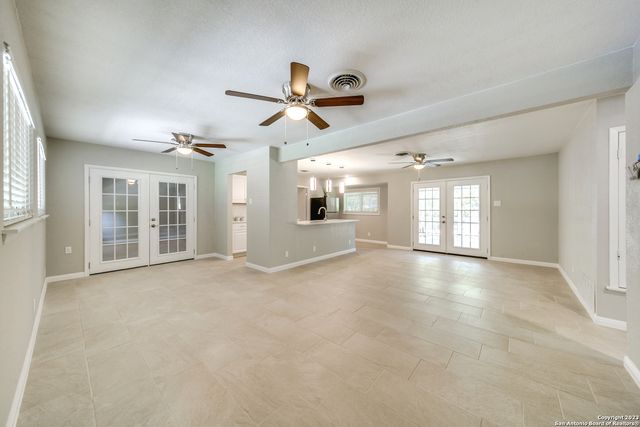 315 GRANADA DR, San Antonio, TX 78216