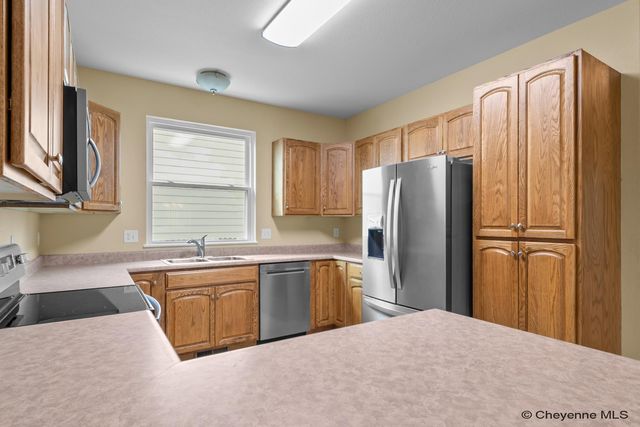 1720 GETTYSBURG DR, Cheyenne, WY 82009