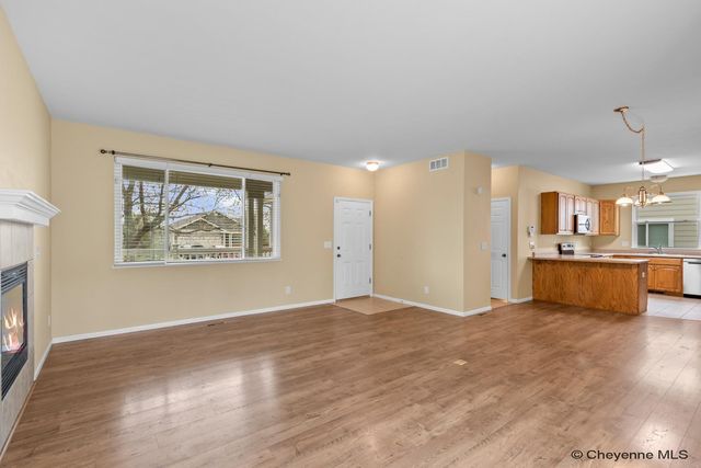 1720 GETTYSBURG DR, Cheyenne, WY 82009