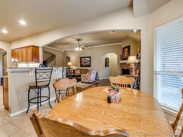 7521 E Galveston Street, Broken Arrow, OK 74014