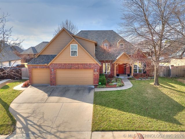 7521 E Galveston Street, Broken Arrow, OK 74014