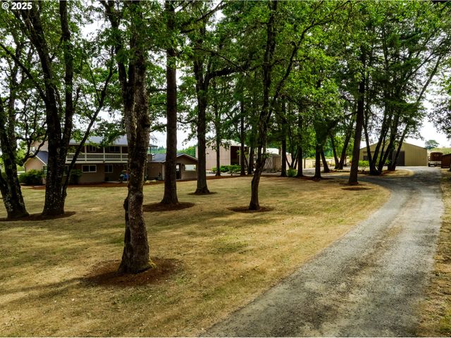 26718 CANTRELL Rd, Eugene, OR 97402