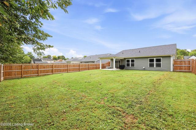11025 Meadow Run Rd, Louisville, KY 40229