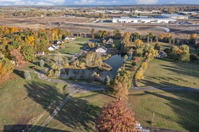 28510 Coyote Court, New Hudson, MI 48165