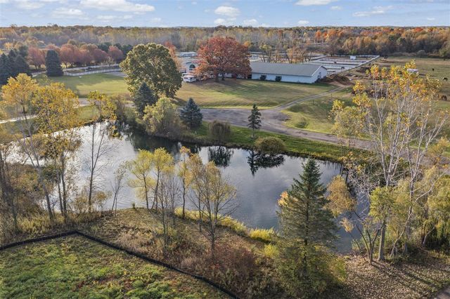 28510 Coyote Court, New Hudson, MI 48165
