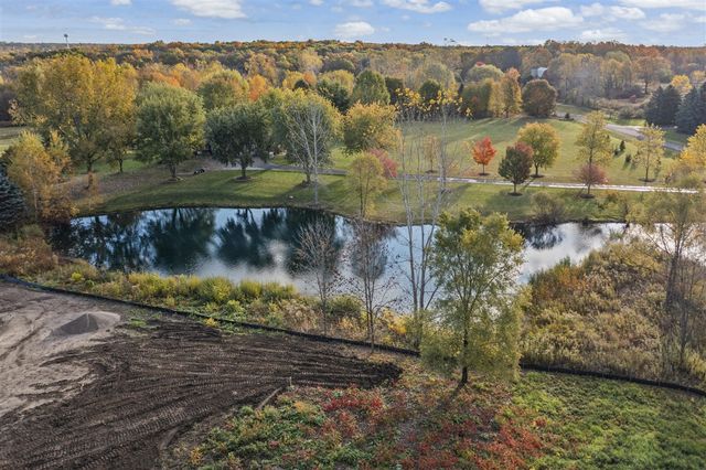 28510 Coyote Court, New Hudson, MI 48165