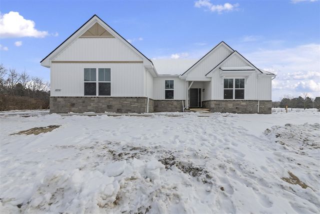 28510 Coyote Court, New Hudson, MI 48165