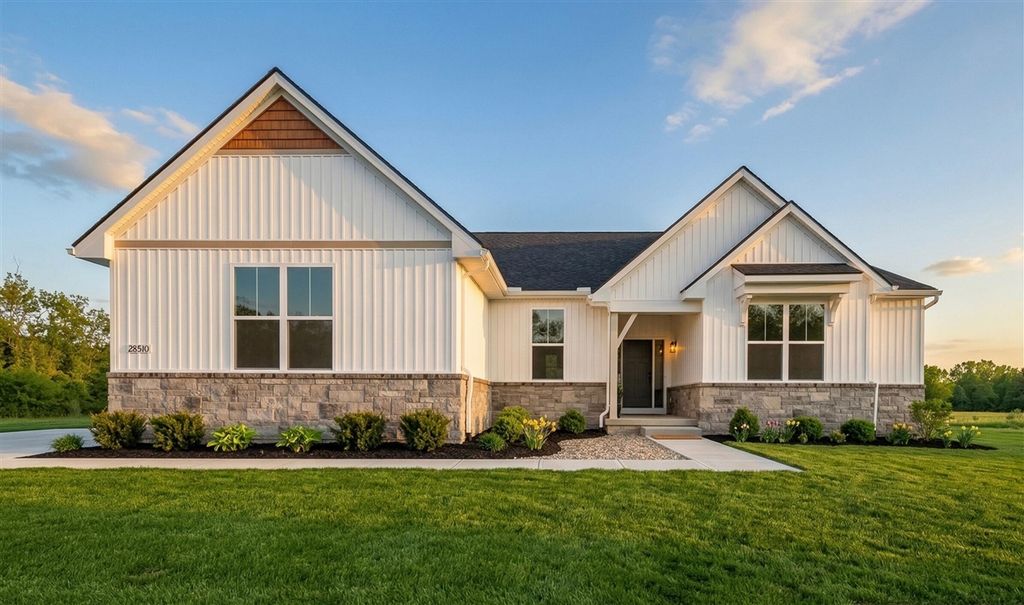 28510 Coyote Court, New Hudson, MI 48165