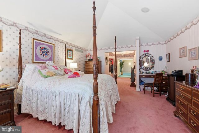 7 WOODS WAY, Reading, PA 19610