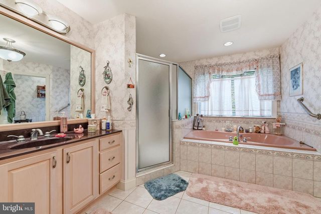 7 WOODS WAY, Reading, PA 19610