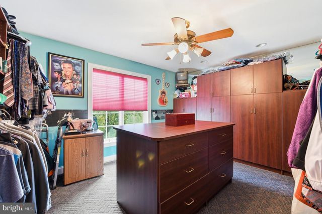 7 WOODS WAY, Reading, PA 19610