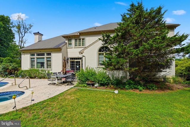 7 WOODS WAY, Reading, PA 19610