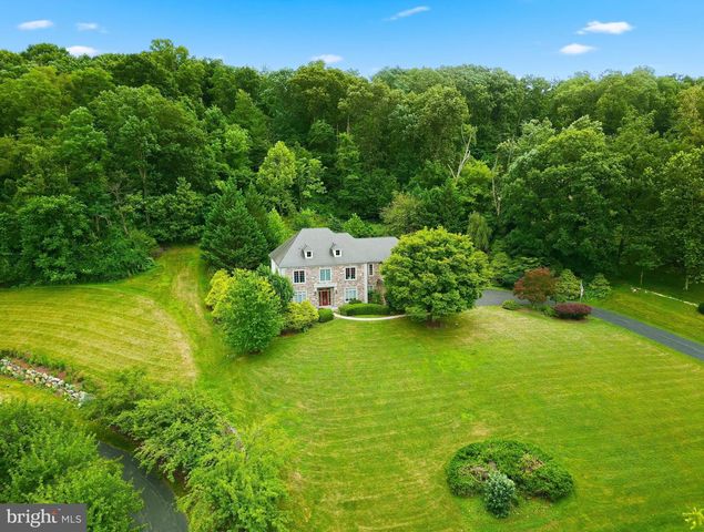 7 WOODS WAY, Reading, PA 19610
