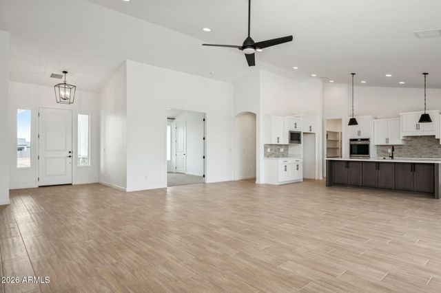 6542 N 171st Drive, Waddell, AZ 85355