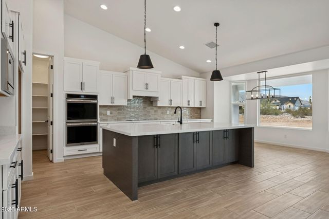 6542 N 171st Drive, Waddell, AZ 85355