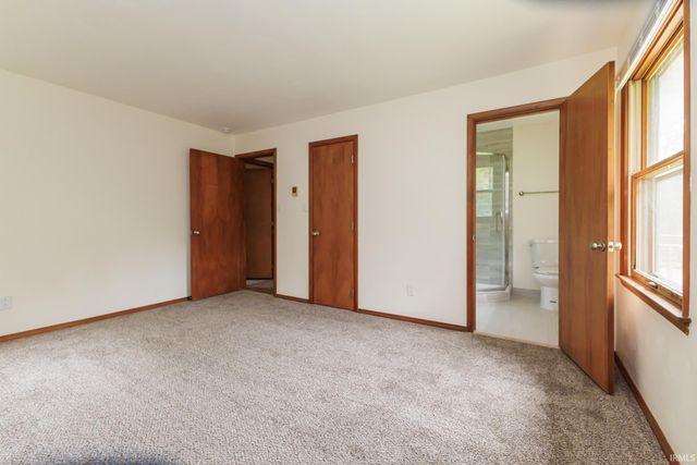 11911 W US 24 Highway, Fort Wayne, IN 46814