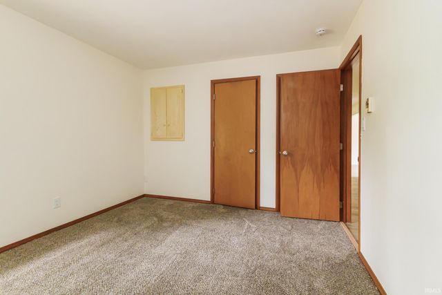 11911 W US 24 Highway, Fort Wayne, IN 46814
