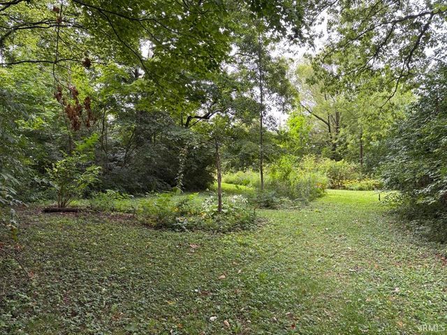 11911 W US 24 Highway, Fort Wayne, IN 46814